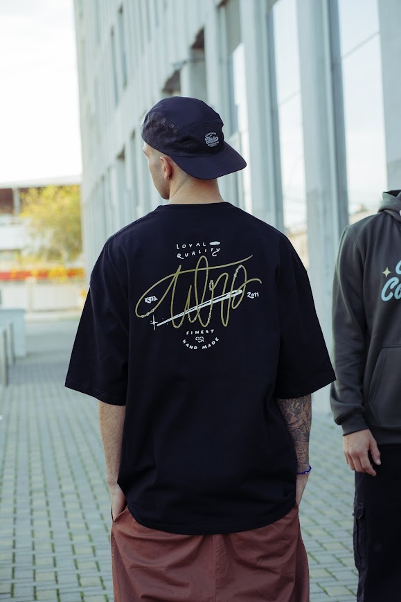 REMERA MC RELAXED - AUTOGRAFO