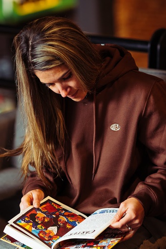 [003215222] BUZO CANGURO RELAXED - TUNDRA CHOCO